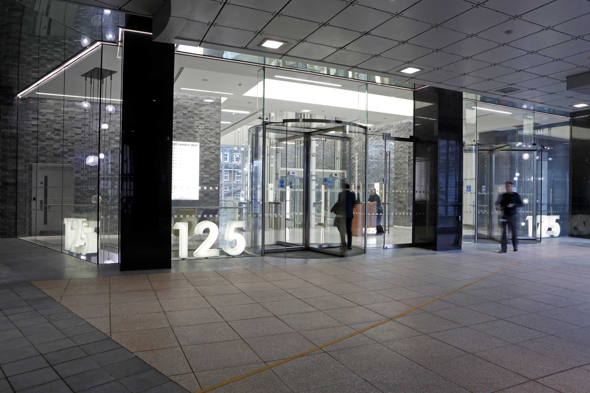 125 London Wall OAG Architectural Glass Entrances 07