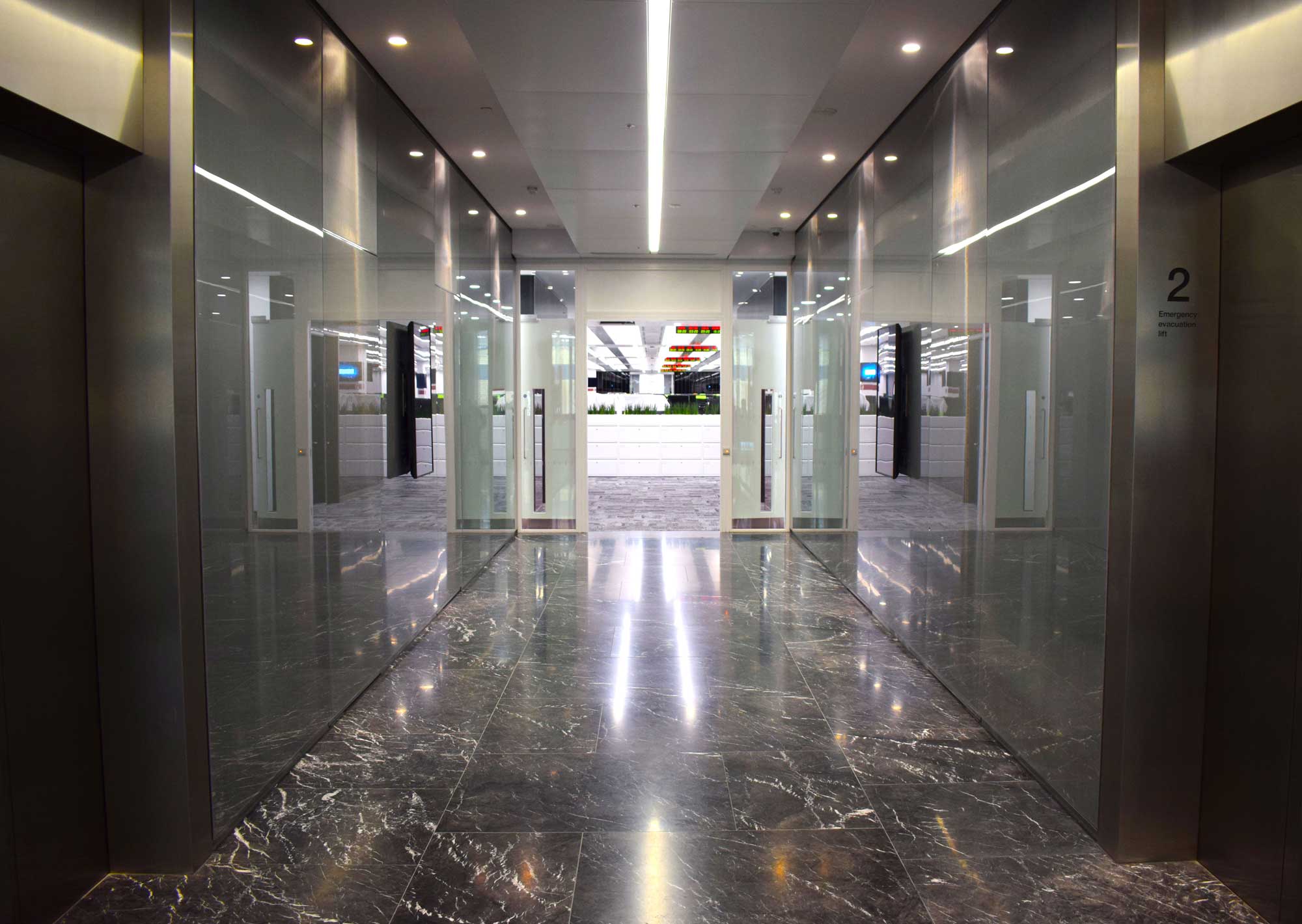 5 Broadgate UBS OAG Architectural Internal Glass 01