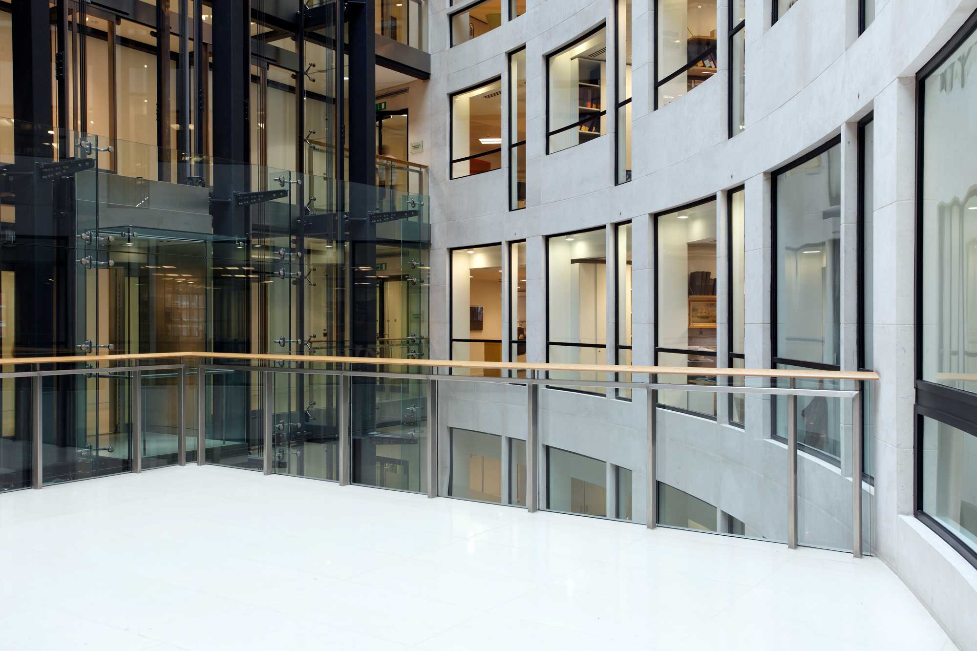 1 Finsbury Circus OAG Architectural Glass Balustrades