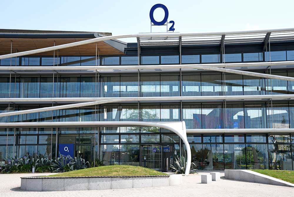 O2 Headquarters OAG Architectural Glass Facades