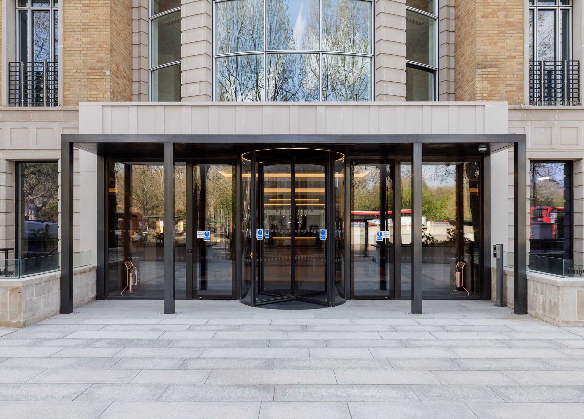 1 Knightsbridge OAG Architectural Glass Entrances