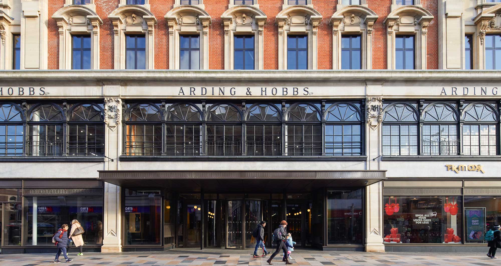 Arding and Hobbs OAG Architectural Glass Entrances Arding and Hobbs OAG Architectural Glass Entrances