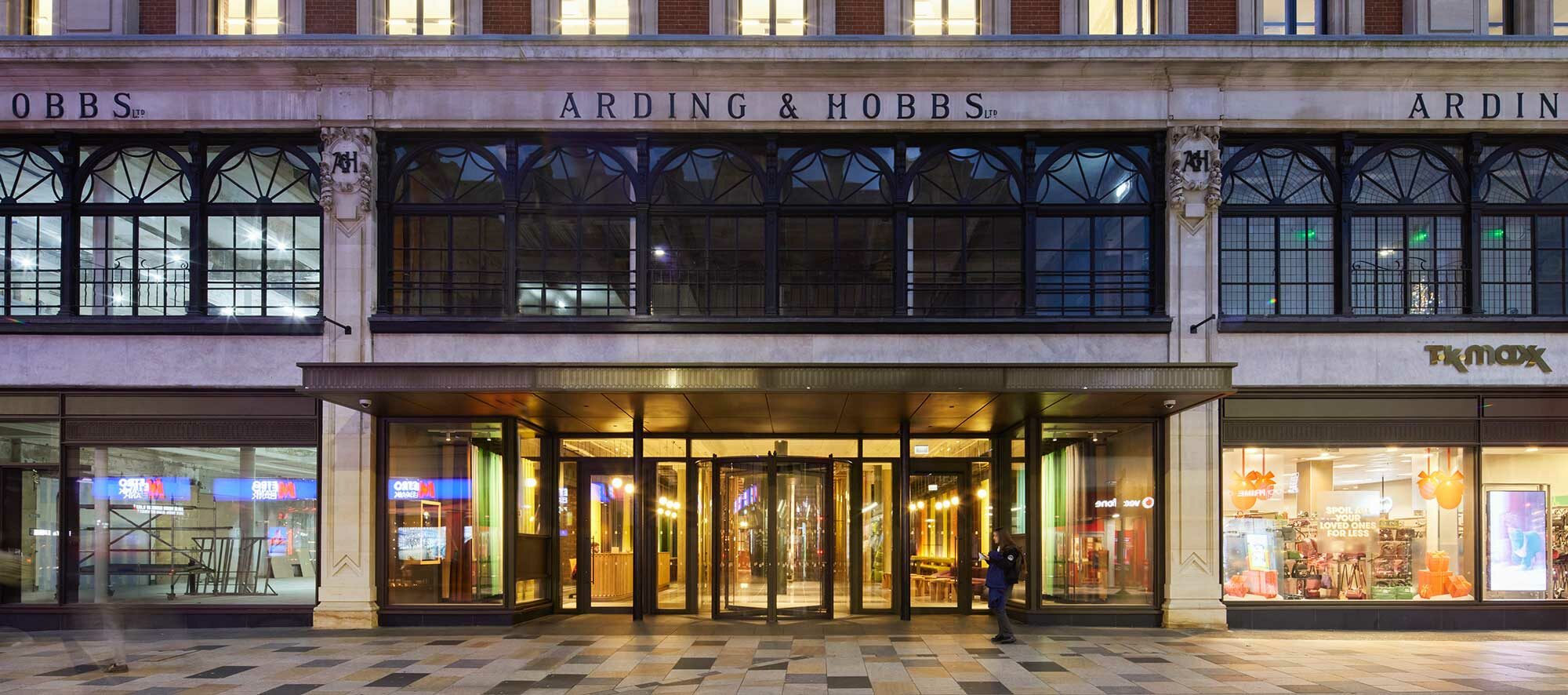 Arding and Hobbs OAG Architectural Glass Entrances Arding and Hobbs OAG Architectural Glass Entrances